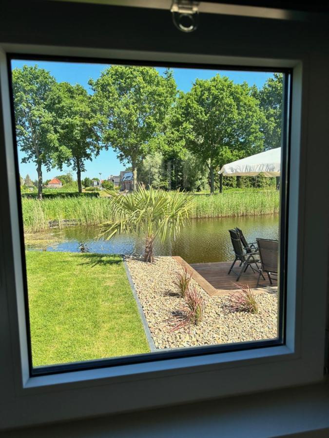 B&B De Wiekeborg Oude Pekela Exteriör bild
