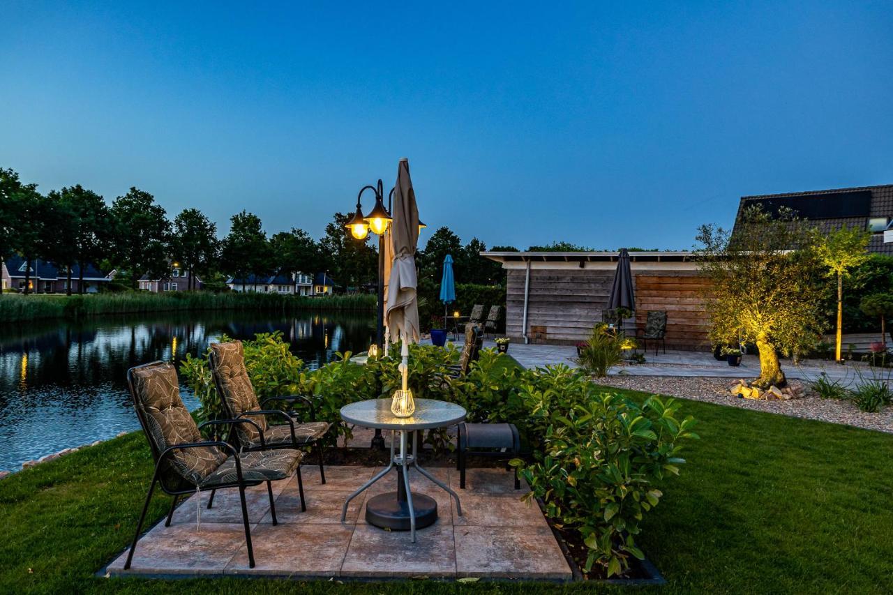 B&B De Wiekeborg Oude Pekela Exteriör bild